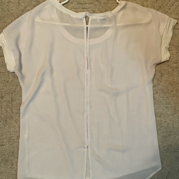 Brand bebe woman’s white top - Picture 2 of 2